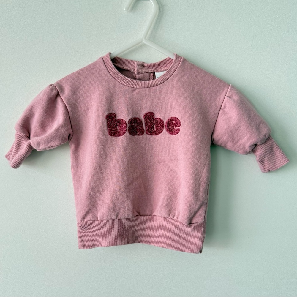 PL Baby Pink Sweatshirt with 'babe' Design